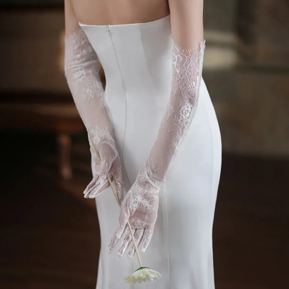 Lace Bridal Gloves, The detail that makes a plain dress look designed