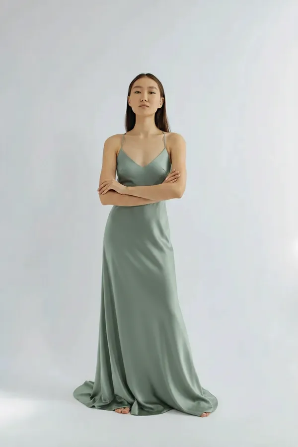 Virtual wedding dress try-on preview